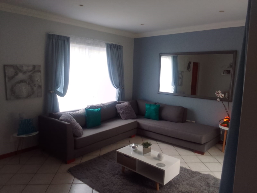 To Let 3 Bedroom Property for Rent in Parklands Western Cape